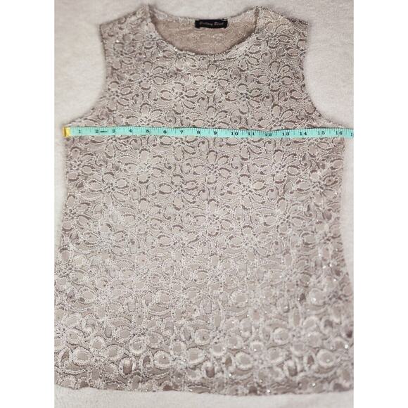 Floral lace Sequined silver grey Sleeveless top Sz small Lined stretch coquette - Picture 2 of 8